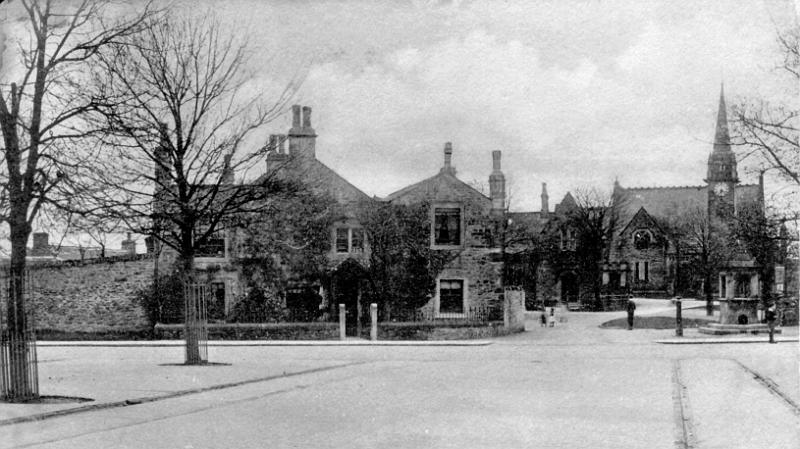 Methodist Chapel c1908.JPG - Methodist Chapel around 1908, with the concrete in the foreground.  (This is from a postcard date stamped Oct 30 1908, the reverse is shown in the next image) 